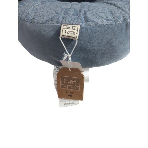 William Morris Seafoam Embossed Circular Pillow - NEW! - Picture 3 of 3